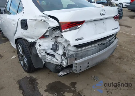 2017 Lexus Is 200T из США, поврежденный, VIN JTHBA1D27H5059549